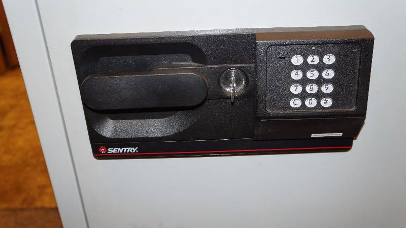 Sentry Safe on Wheels with Key and Keypad - with Combination