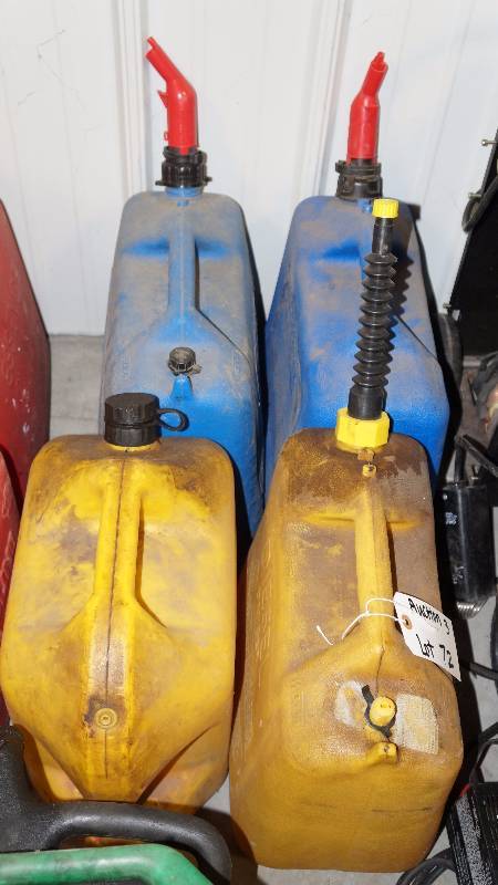 Set of 4 Gas Cans - 2 Kerosene (Blue) and 2 Diesel (Yellow)