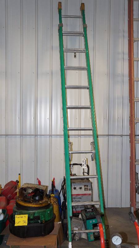 Keller 17 - 20 Fiberglass Extension Ladder
