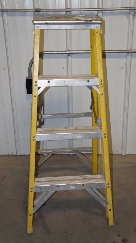 Werner 4 Fiberglass Ladder
