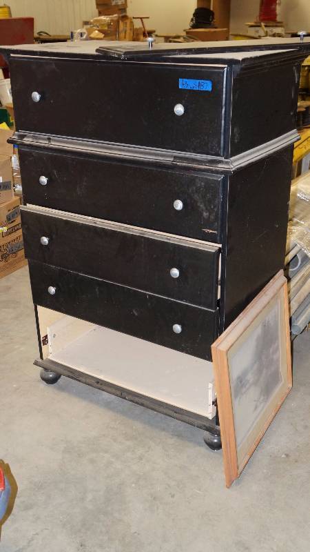 5 Drawer Dresser & Framed Print