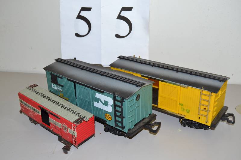 lot 55 image: Train cars