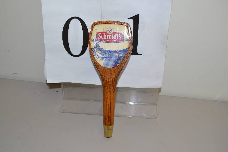 lot 1 image: Beer Tapper handle