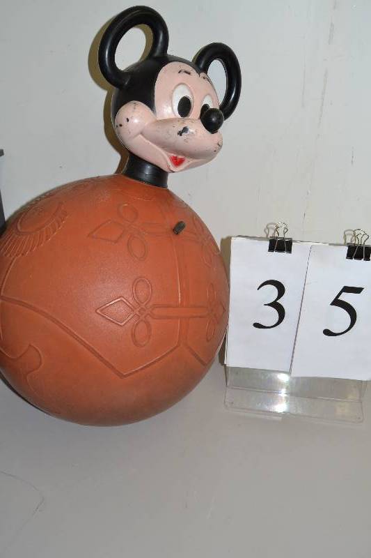 lot 35 image: Mickey Mouse