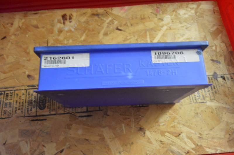 IndustrialGarage SortingStorage Bins