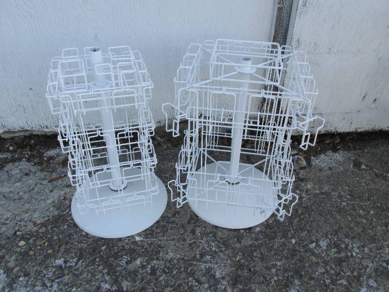 2 mini spinning displays ...