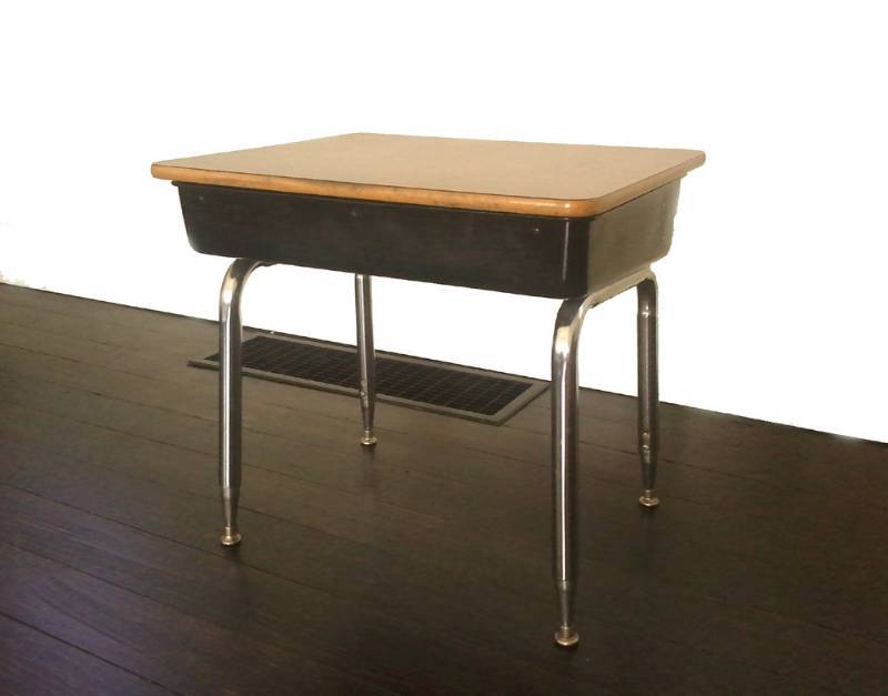 Vintage Metal Lift-up School Desk 2...