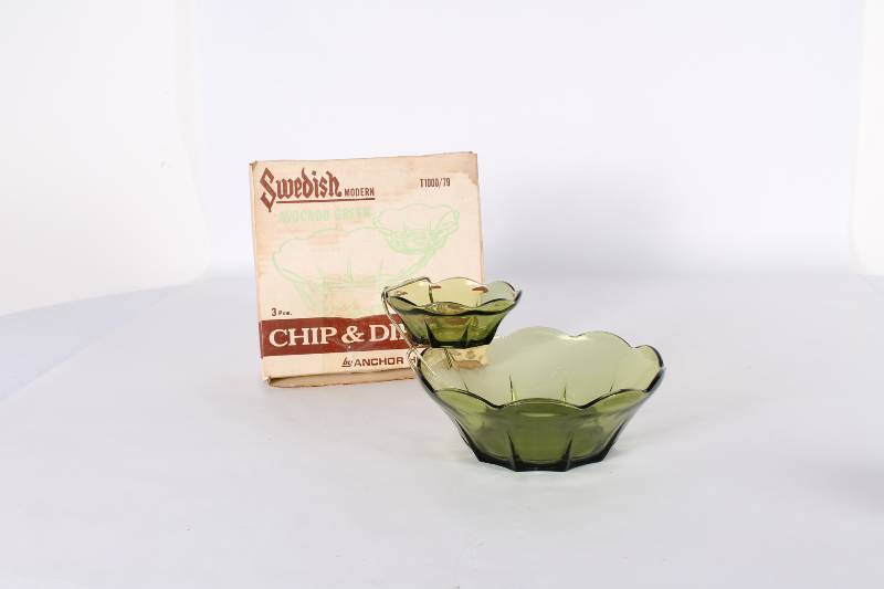 Mid Century Green Glass Chip and Di...