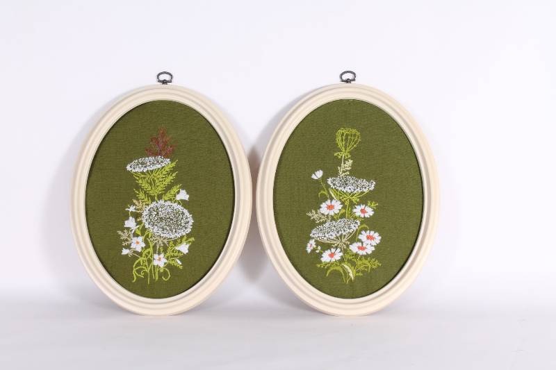 Set of (2) Green Flower Embroidery ...