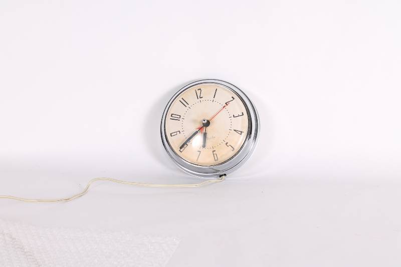 Vintage Clock. Chrome Westclock. Do...