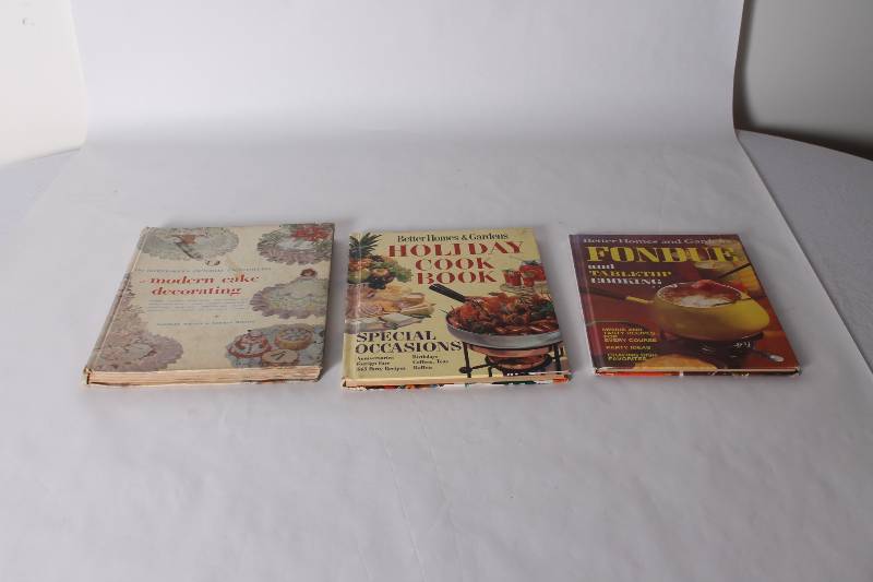 Set of (3) Vintage Cook Books...