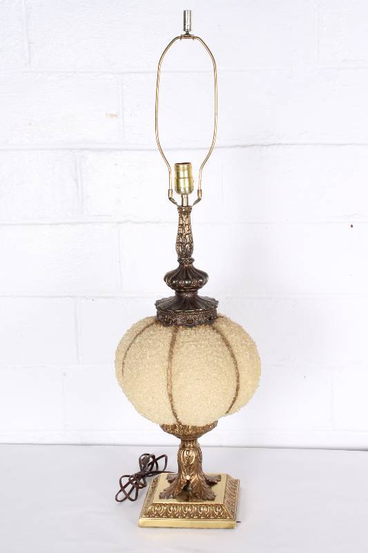 Vintage Brass Lamp....