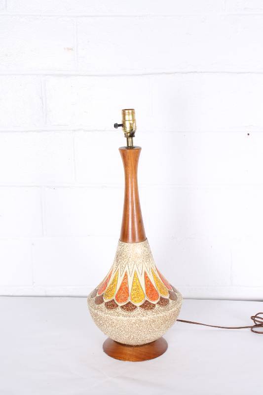 Mid Century Modern Ceramic Lamp...