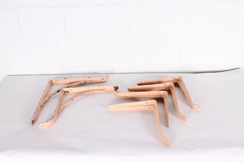 Lot of Vintage Metal Shelf Brackets...