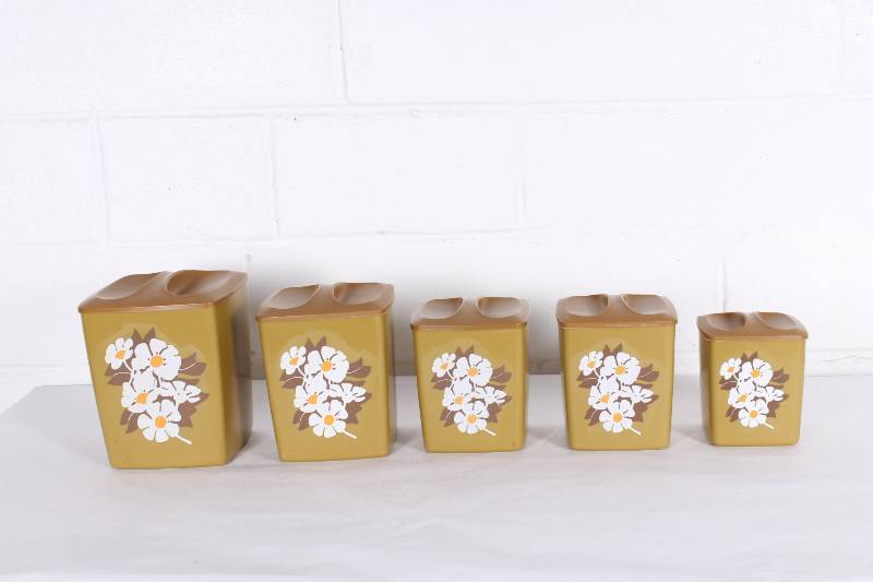 Set of (5) Vintage Plastic Canister...