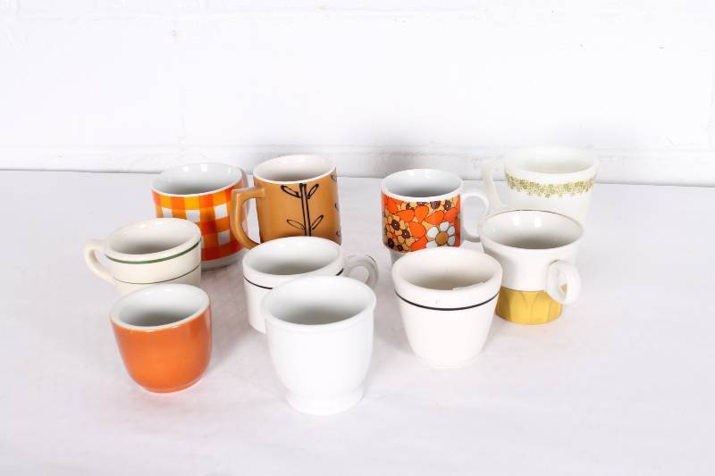Lot of Vintage Mid Century Coffee M...