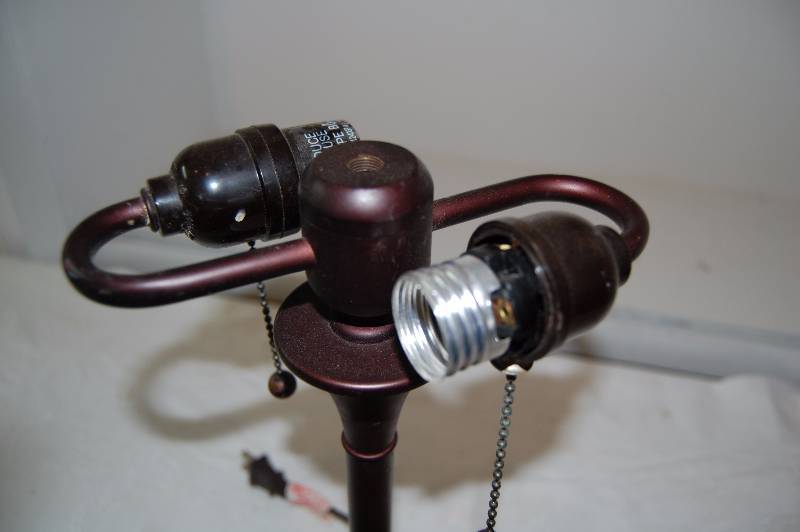 Double Bulb Lamp