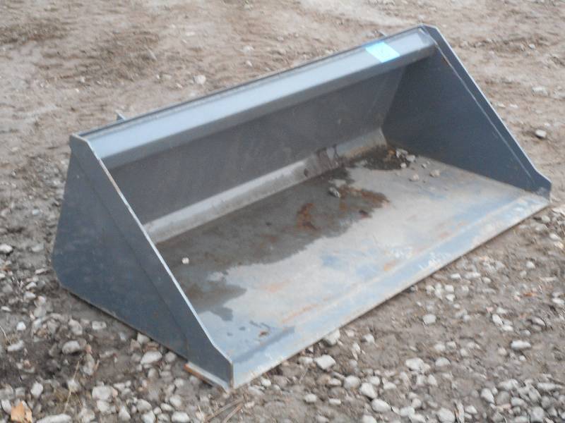 lot 7 image: Unused Heavy Duty 60 Universal Ski...