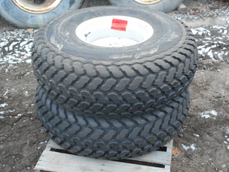 lot 26 image: (2) Unused Firestone Turf & Field 4...