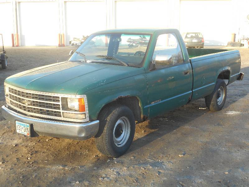 lot 1 image: 1989 Chevrolet Cheyenne 1500, 2WD, ...