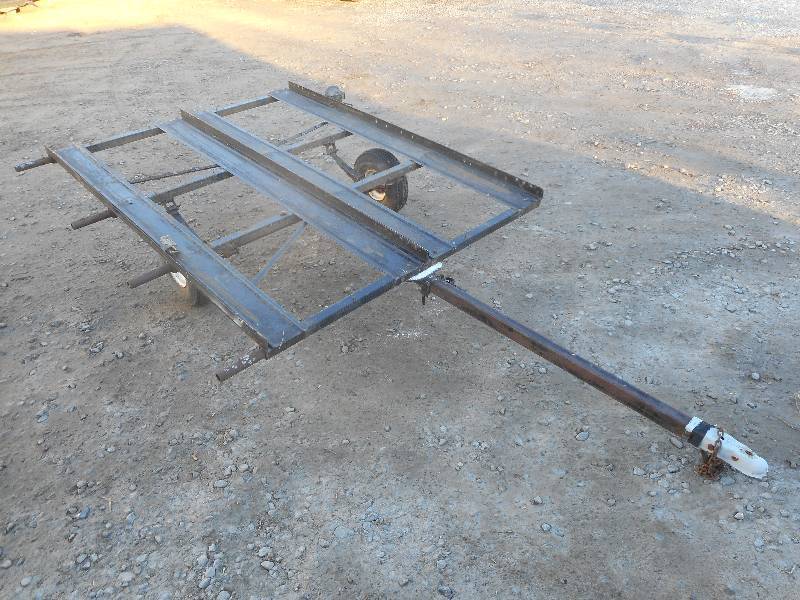 lot 3 image: 1982 EZ-Loader Single Axle Tilt-Bed...