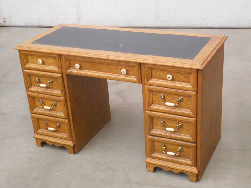 lot 23 image: Oak 9-Drawer Wood Desk With Leather...