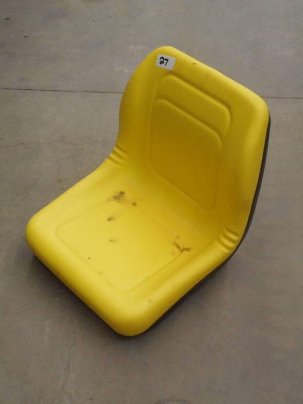 lot 27 image: Unused Replacement Tractor Seat, Ha...