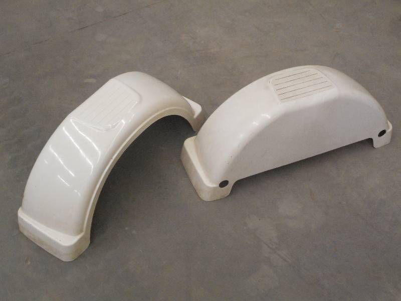 lot 50 image: Set Of Plastic Trailer Fenders ...
