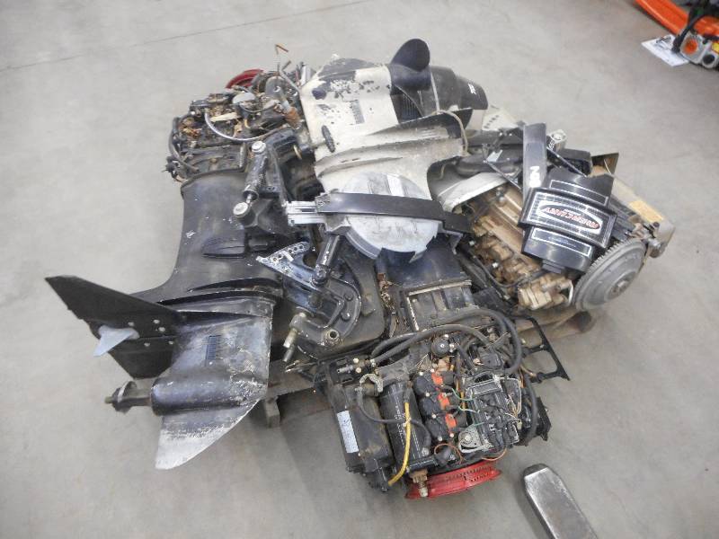 lot 102 image: Pallet Lot (1) Mercury 70HP Outboa...