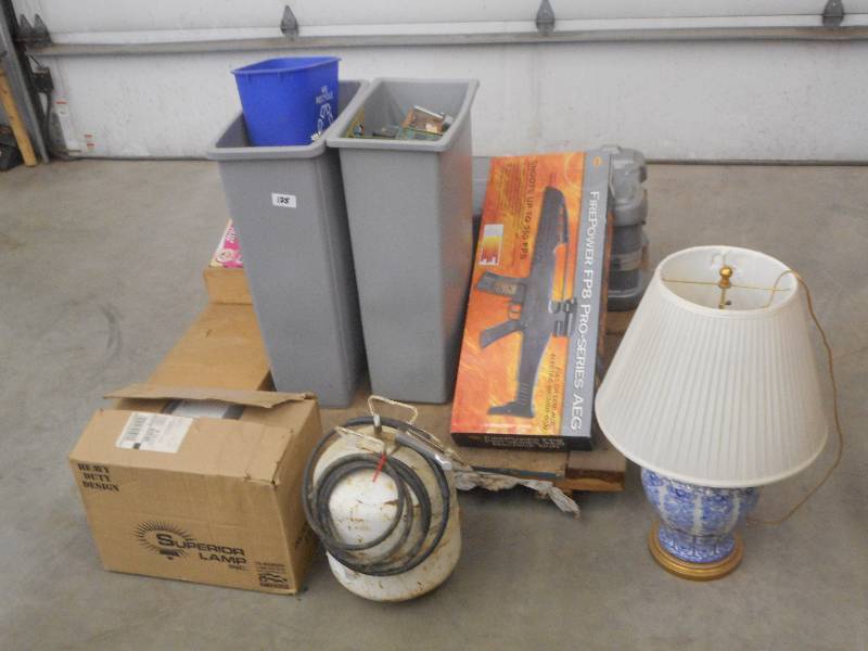 lot 125 image: Pallet Lot Desk Lamp, Airsoft Rifl...