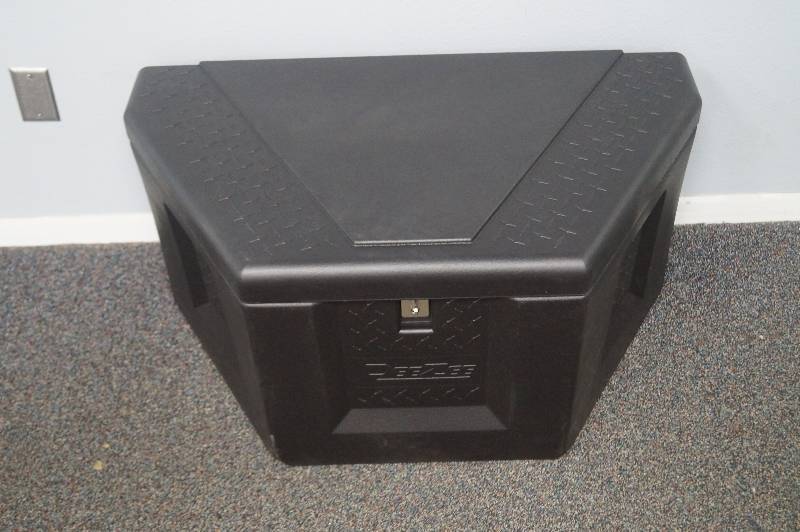 Dee Zee Trailer Triangle Toolbox