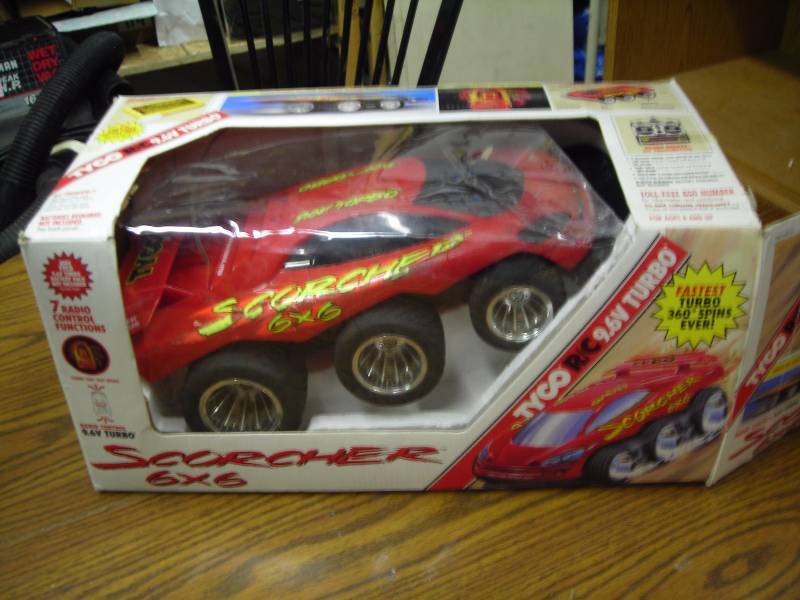 Tyco R-C Scorcher 6X6- 9.6 Volt Race Car