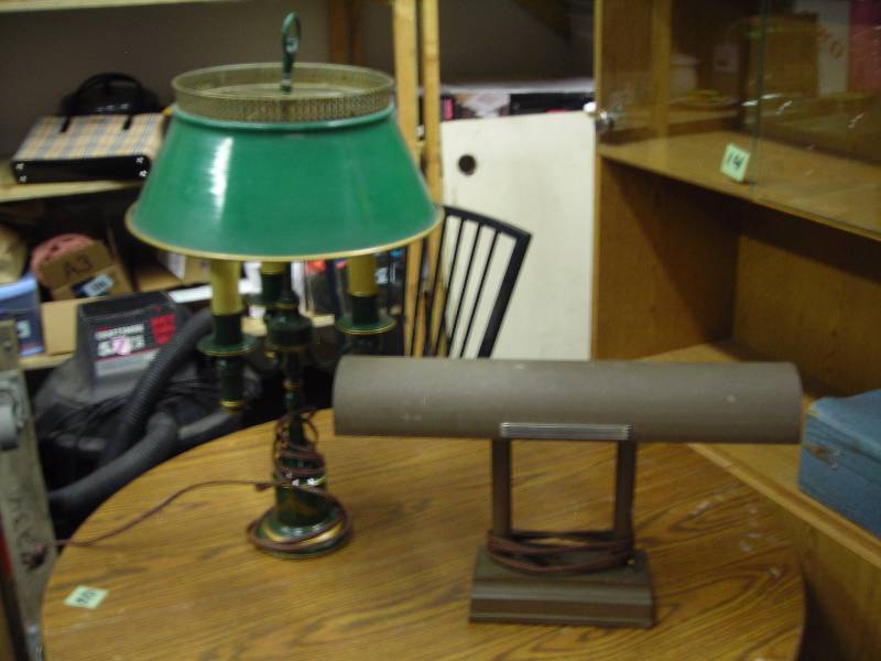 2-Vintage Metal Desk Lamps