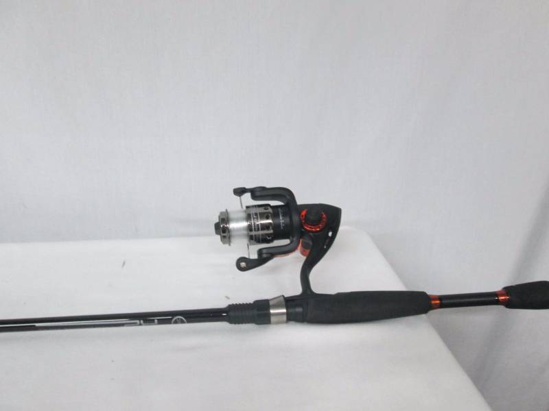 lot 16 image: Ready 2 Fish Rod and Reel