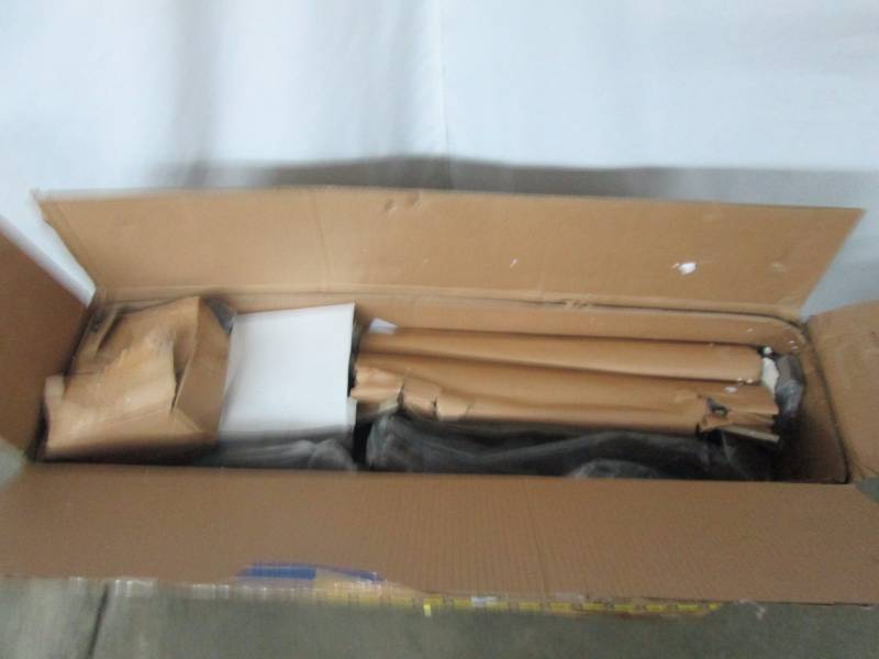 lot 22 image: Exerpeutic 900XL Recumbent Bike with Pulse Monitor