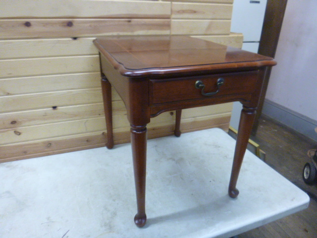 Cherry Wood End Table