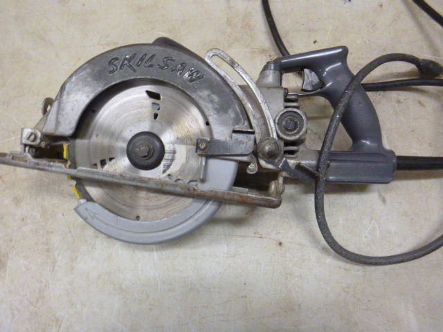 Skilsaw Worm Drive Saw