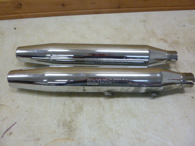 2 Harley Davidson Exhaust System Pipes
