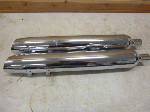 2 Harley Davidson Exhaust System Pipes