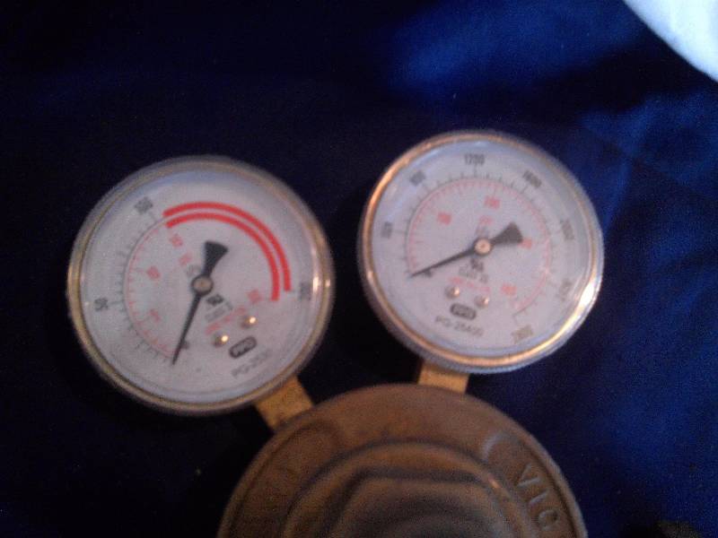 Victor pressure gauge