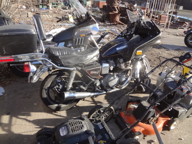 lot 3 image: 1980 Suzuki