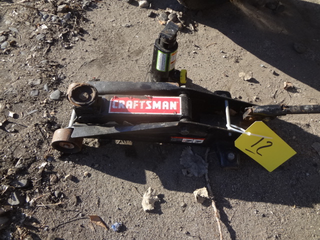 lot 12 image: Jacks