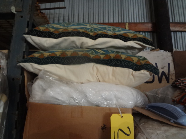 lot 20 image: Quilts, Pillows,Rugs,,Air Bed, Typewriter,More