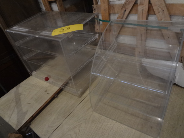 lot 53 image: Plastic Cases