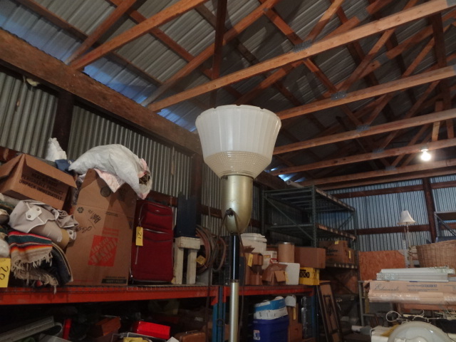 lot 66 image: Floor Lamp