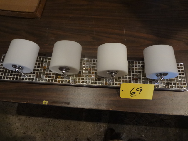 lot 69 image: Deco 4light Wall Sconce