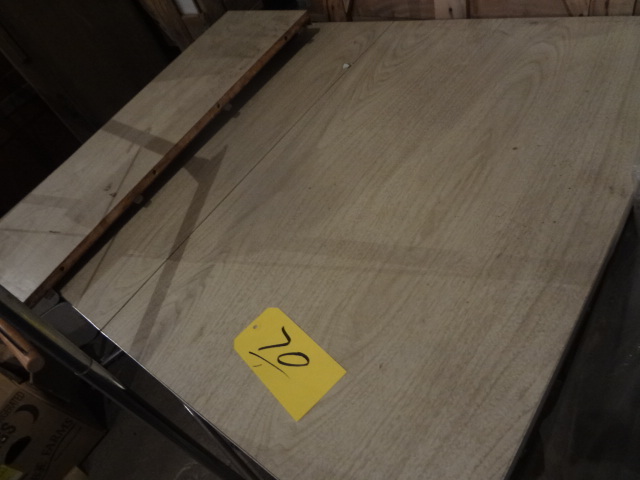 lot 70 image: Formica Table