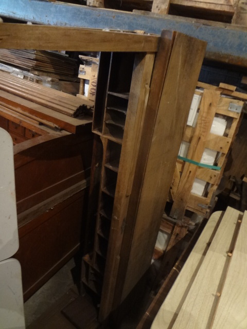 lot 74 image: Old Roll Top
