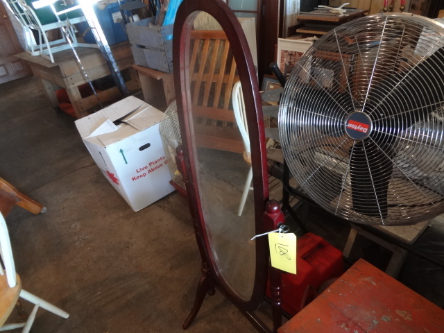 lot 108 image: Oval Dressing Mirror