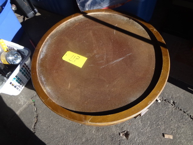 lot 117 image: Round, Low Table